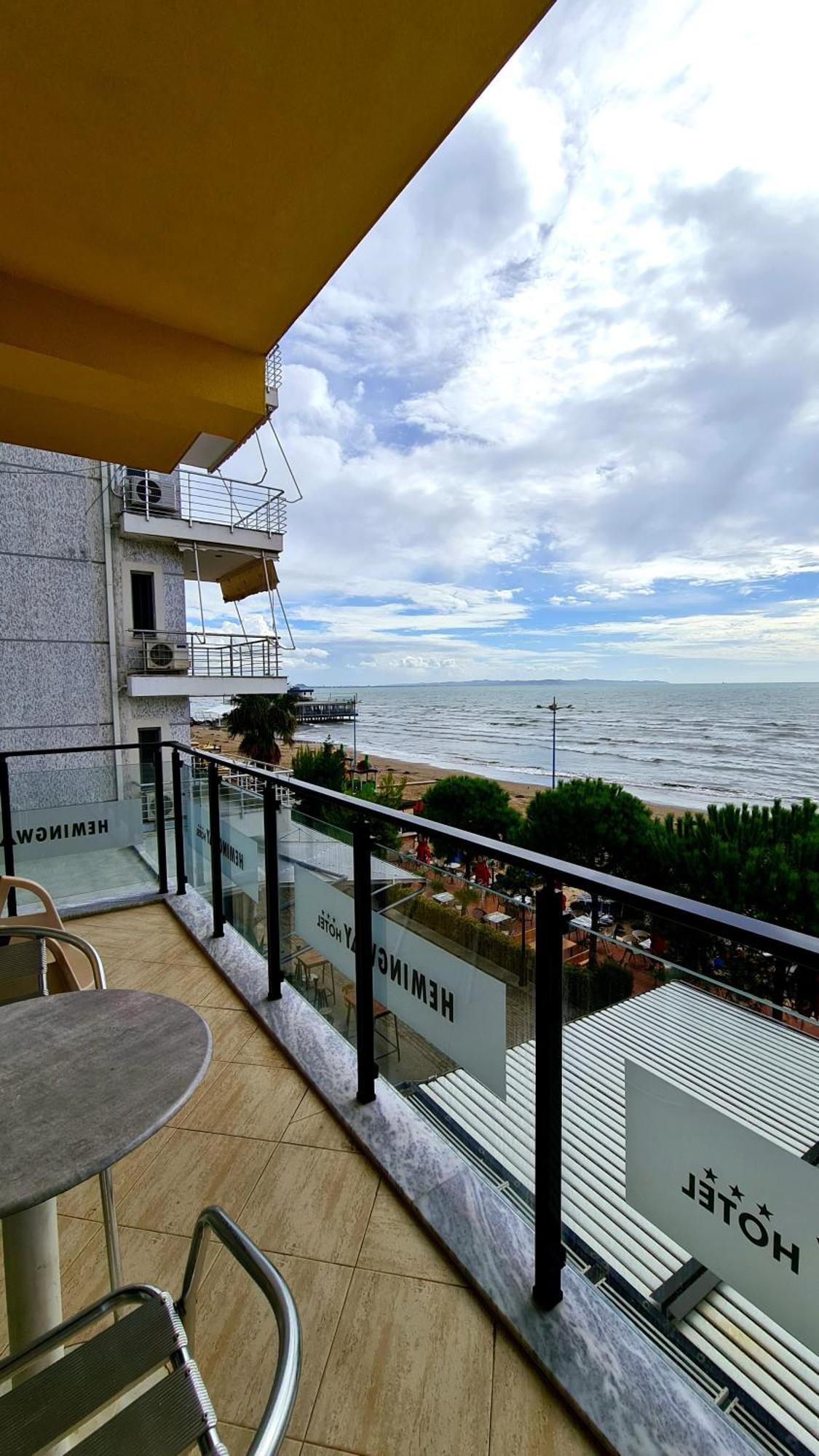 Heming-Way Hotel Durrës Kamer foto